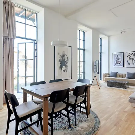 Apartment Cozy And Bright With Private Car Park