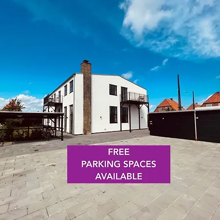 Apartment Cozy And Bright With Private Car Park *
