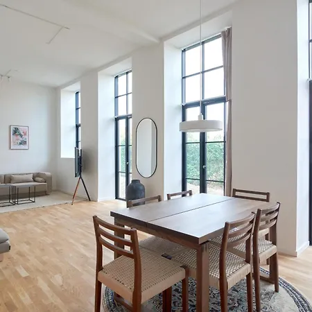 Apartment Cozy And Bright With Private Car Park