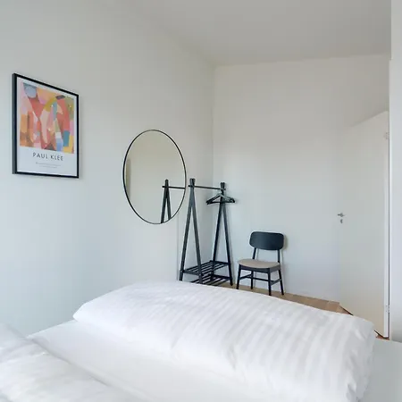 Cozy And Bright With Private Car Park Apartment