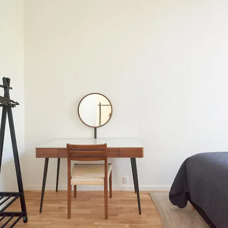 Cozy And Bright With Private Car Park Apartment