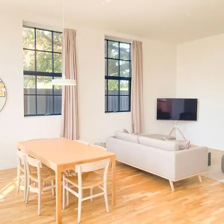 Cozy And Bright With Private Car Park Apartment Copenhagen