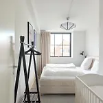 Apartman Cozy And Bright With Private Car Park Koppenhága