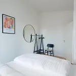 Cozy And Bright With Private Car Park Appartement