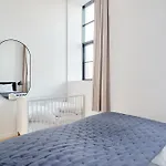 아파트 Cozy And Bright With Private Car Park *