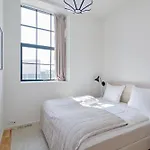 Apartmán Cozy And Bright With Private Car Park