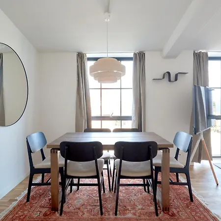 Apartmán Cozy And Bright With Private Car Park