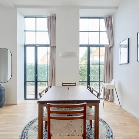 Cozy And Bright With Private Car Park * Koppenhága