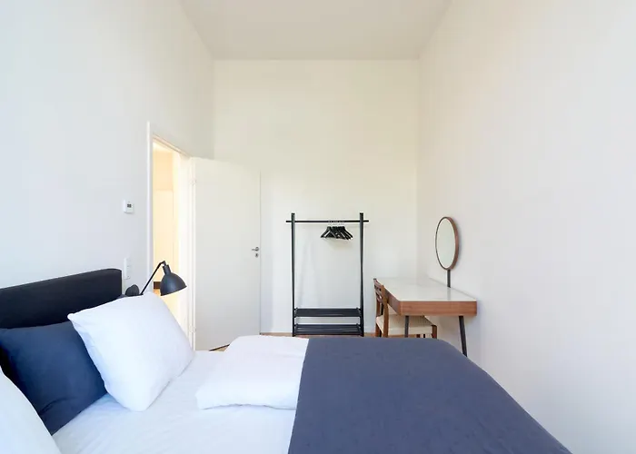 Cozy And Bright With Private Car Park Copenhague