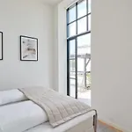 Cozy And Bright With Private Car Park Apartament *