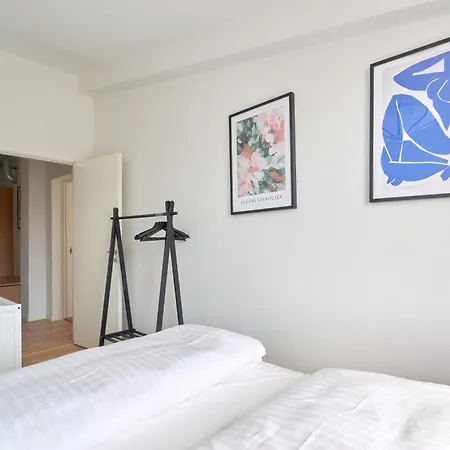 Cozy And Bright With Private Car Park Apartament